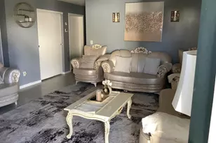 4701 Cadmus Dr, Columbus, OH 43228 - Photo 4