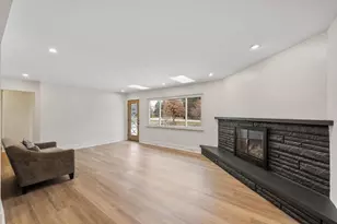 4648 E Johnstown Rd, Columbus, OH 43230 - Photo 24