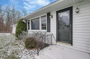 1284 Deeds Rd, Granville, OH 43023 - Photo 2