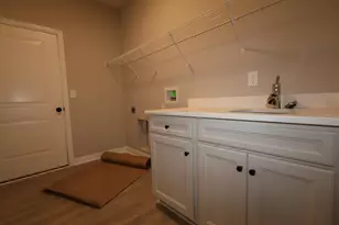 6956 Corsican Loop N, Hilliard, OH 43026 - Photo 8