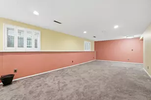 2800 Amana Ct, Columbus, OH 43235 - Photo 24