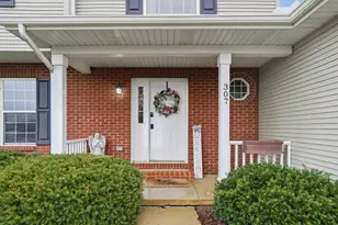 307 Hawthorne Dr, Wilmington, OH 45177 - Photo 4