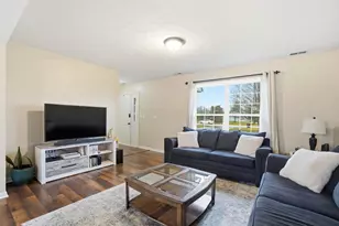 307 Hawthorne Dr, Wilmington, OH 45177 - Photo 8