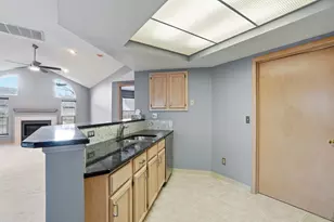202 Deer Cross Ln, Powell, OH 43065 - Photo 16