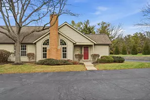 202 Deer Cross Ln, Powell, OH 43065 - Photo 4