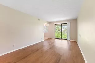 3204 Chateau Morse Ct, Columbus, OH 43231 - Photo 2