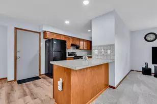 701 Hunters Run, Gahanna, OH 43230 - Photo 16