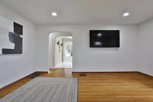 124 N Gould Rd, Columbus, OH 43209 - Photo 8