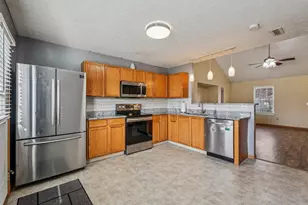 2747 Proclamation Way, Columbus, OH 43207 - Photo 8