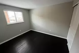 4669 Hilton Ave, Columbus, OH 43228 - Photo 6