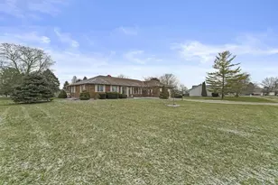 334 Thames Ct, London, OH 43140 - Photo 2