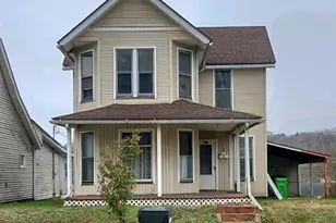 327 N 2nd St, Coshocton, OH 43812 - Photo 1