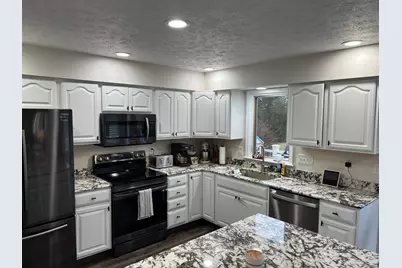 3875 Pinewood Avenue, Springfield, OH 45502 - Photo 8