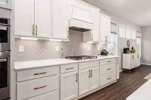 2886 Berlin Manor Dr, Delaware, OH 43015 - Photo 10