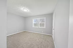 225 S Highland Ave, Columbus, OH 43223 - Photo 18