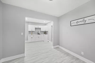 225 S Highland Avenue, Columbus, OH 43223 - Photo 8