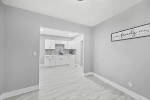 225 S Highland Ave, Columbus, OH 43223 - Photo 8