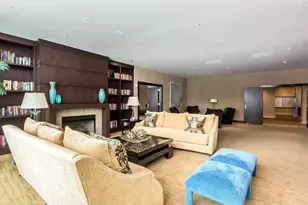 1 Miranova Pl, Columbus, OH 43215 - Photo 26