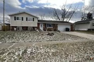 3461 Dillward Dr, Columbus, OH 43219 - Photo 1
