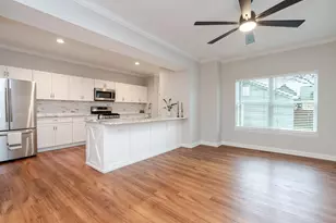 632 E Whittier St, Columbus, OH 43206 - Photo 8