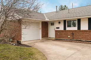 6328 Roselawn Ave, Reynoldsburg, OH 43068 - Photo 2