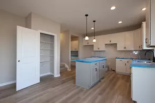 336 Cherry Hills Rd, Commercial Point, OH 43116 - Photo 4