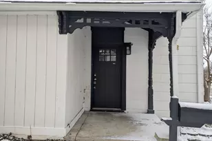 242 Laurel Oak St, Urbana, OH 43078 - Photo 2