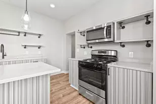 437-439 St Clair Ave, Columbus, OH 43203 - Photo 10