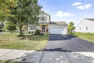 3225 Weeping Spruce Dr, Grove City, OH 43123 - Photo 2