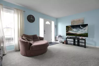 516 Pamlico Street, Columbus, OH 43228 - Photo 4