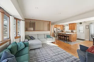 1341 Boxwood Dr, Columbus, OH 43229 - Photo 2