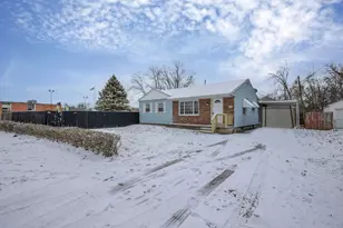 1377 Marble Dr, Columbus, OH 43227 - Photo 2