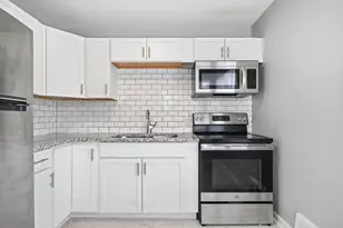 1362 Clinton St, Columbus, OH 43211 - Photo 18