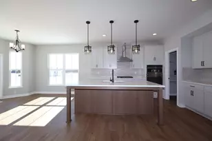 7306 Applewood Dr, Plain City, OH 43064 - Photo 4