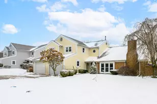 900 Hilltop Dr, Bellefontaine, OH 43311 - Photo 2