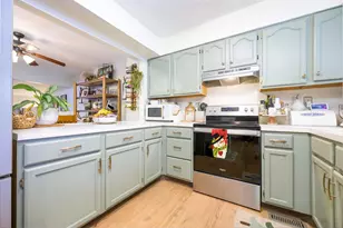 900 Hilltop Dr, Bellefontaine, OH 43311 - Photo 4