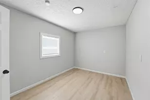 577 Barcher Rd, Columbus, OH 43207 - Photo 30