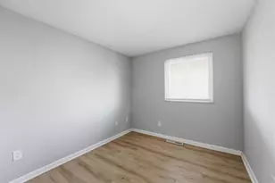 577 Barcher Rd, Columbus, OH 43207 - Photo 24