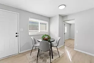 577 Barcher Rd, Columbus, OH 43207 - Photo 16