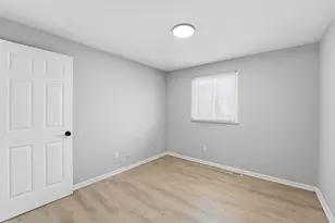 577 Barcher Rd, Columbus, OH 43207 - Photo 24