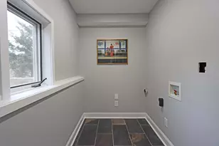 745 Highland Dr, Columbus, OH 43214 - Photo 16