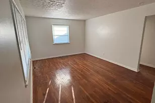 1573 Courtright Rd, Columbus, OH 43227 - Photo 2