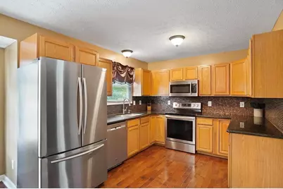 5710 English Rose Drive, Galloway, OH 43119 - Photo 10