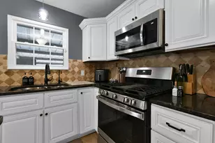 2625 Abbey Knoll Dr, Lewis Center, OH 43035 - Photo 10