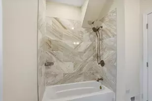412 St Clair Ave, Columbus, OH 43203 - Photo 12