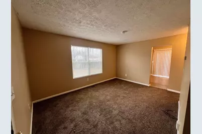 5570 Maple Canyon Avenue, Columbus, OH 43229 - Photo 4