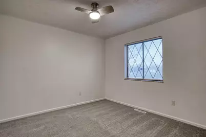 625 Country Club #E1, Newark, OH 43055 - Photo 12