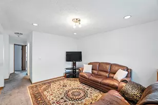 906 Linkfield Dr, Columbus, OH 43085 - Photo 26