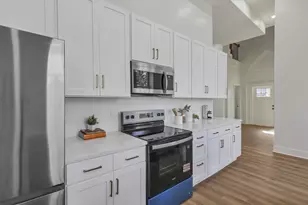 260 W 4th St, Marysville, OH 43040 - Photo 18