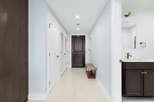 50 W Broad St, Columbus, OH 43215 - Photo 14